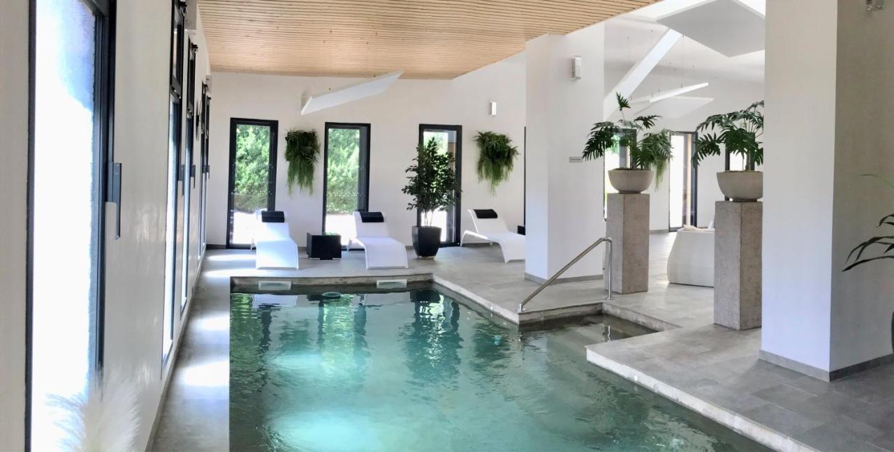 Les Gites Du Clos Saint Michel & Spa มาโลแซน ภายนอก รูปภาพ
